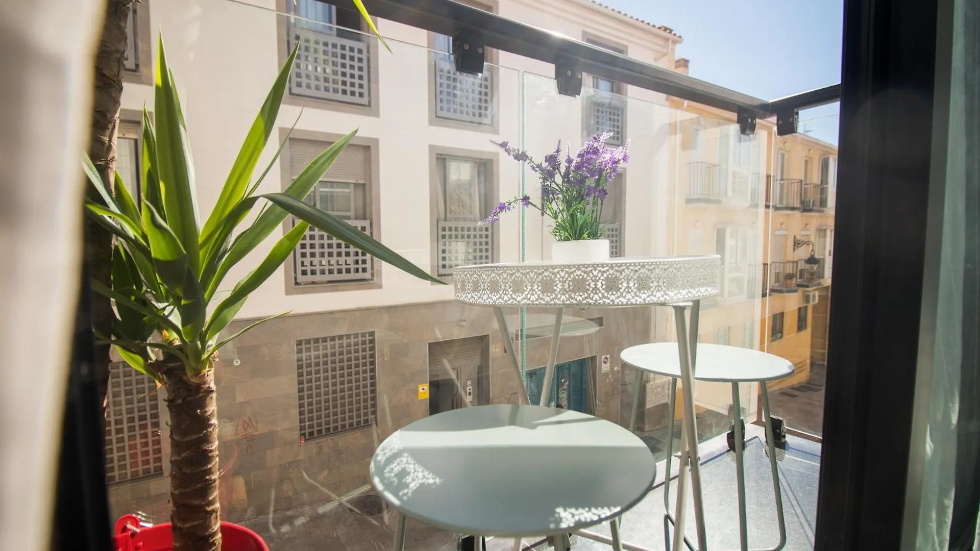 C80 - Rustic Chic Studio Downtown Apartment Malaga
